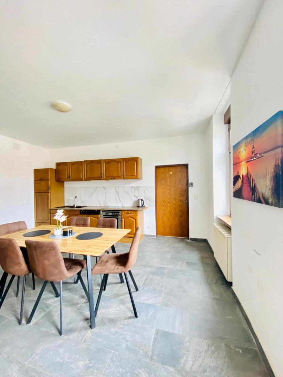 Comfort In Floridsdorf Area Sd *