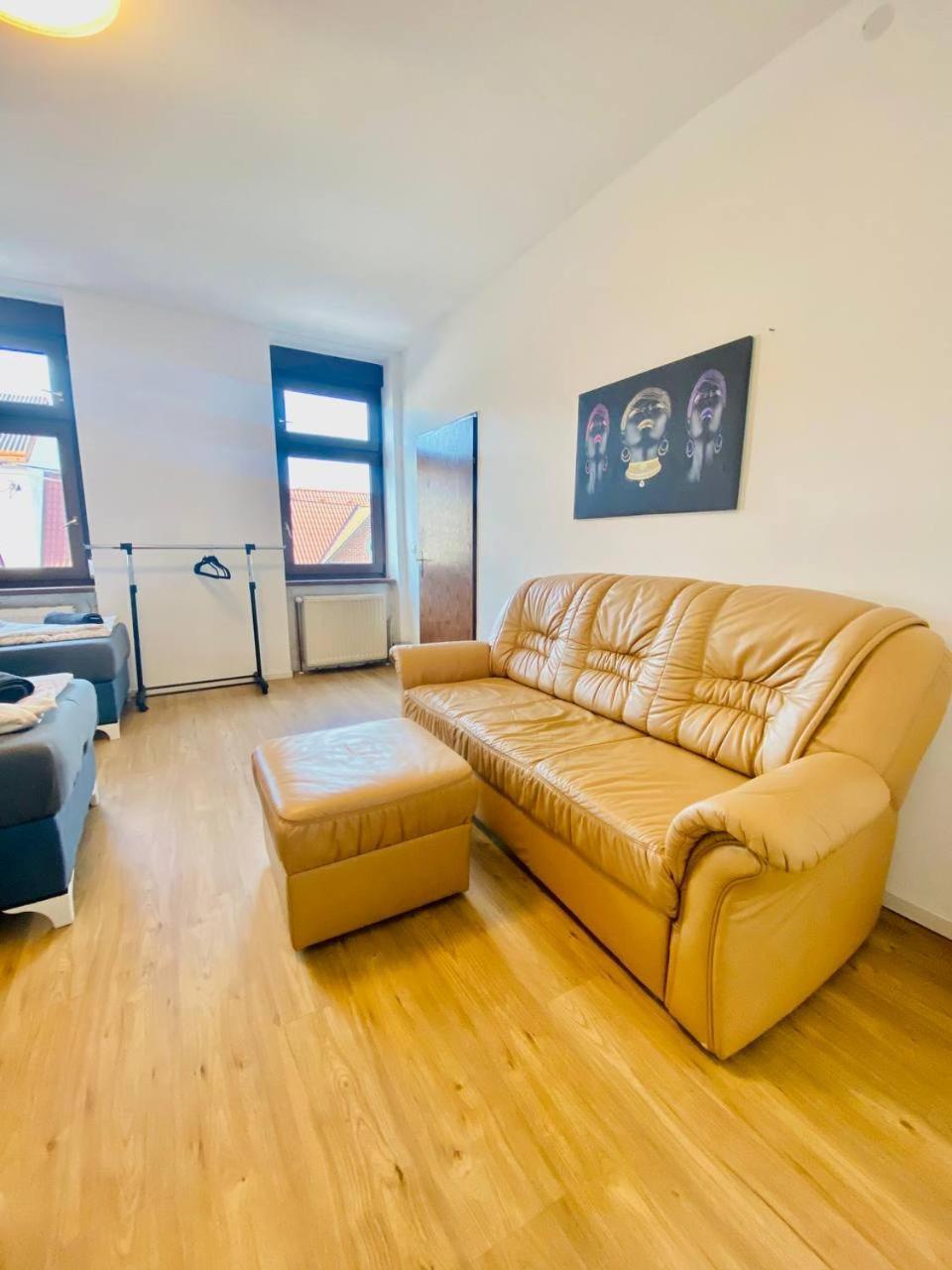 Comfort In Floridsdorf Area Sd Privatunterkunft